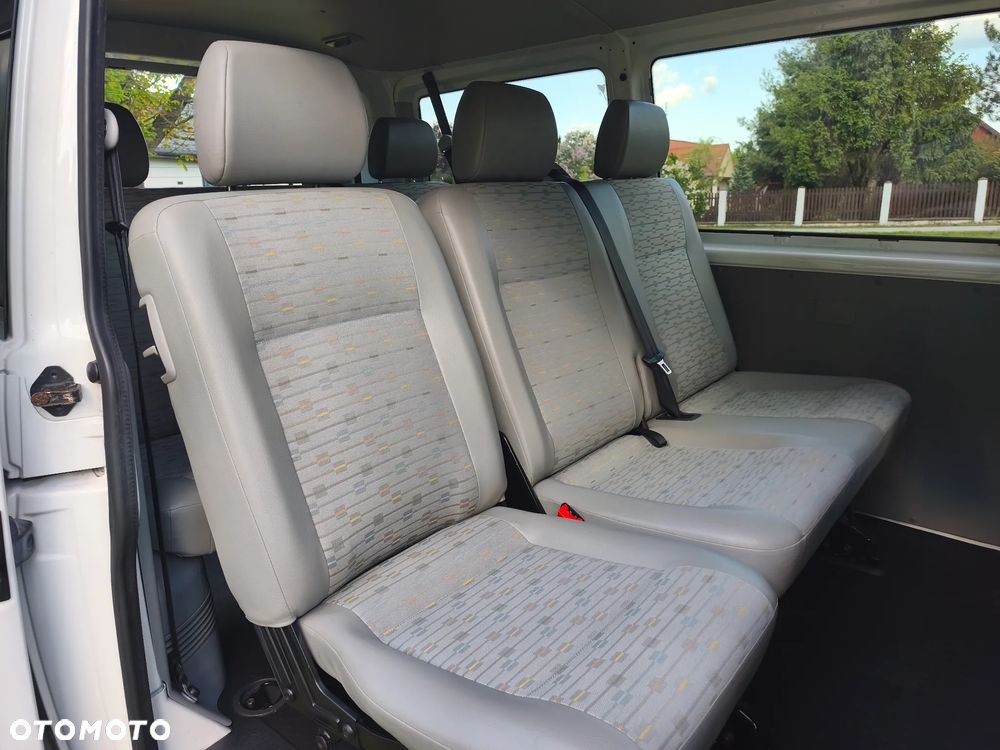 Volkswagen Transporter - 28