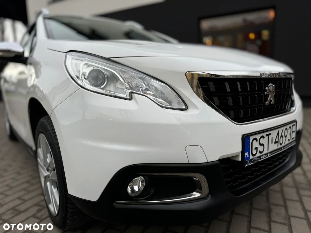 Peugeot 2008 1.6 BlueHDi Style - 17