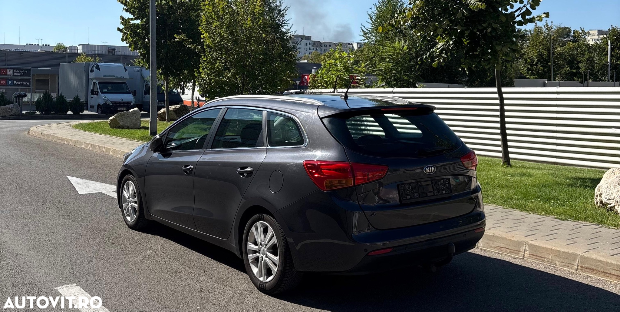 Kia Ceed 1.6 GDI DCT SW Vision - 3