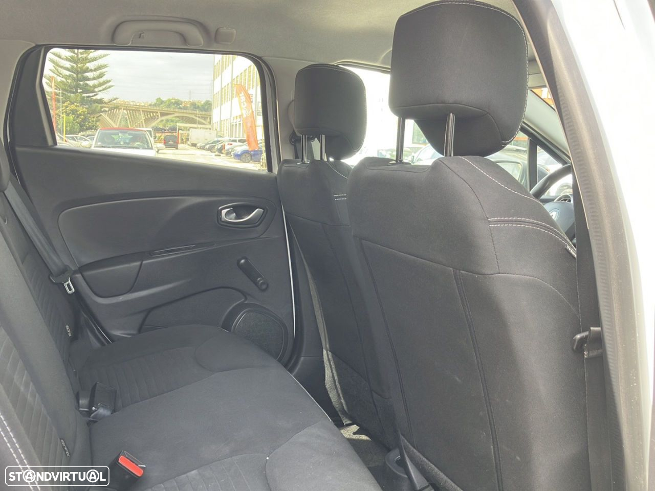 Renault Clio Sport Tourer 0.9 TCe Limited - 17
