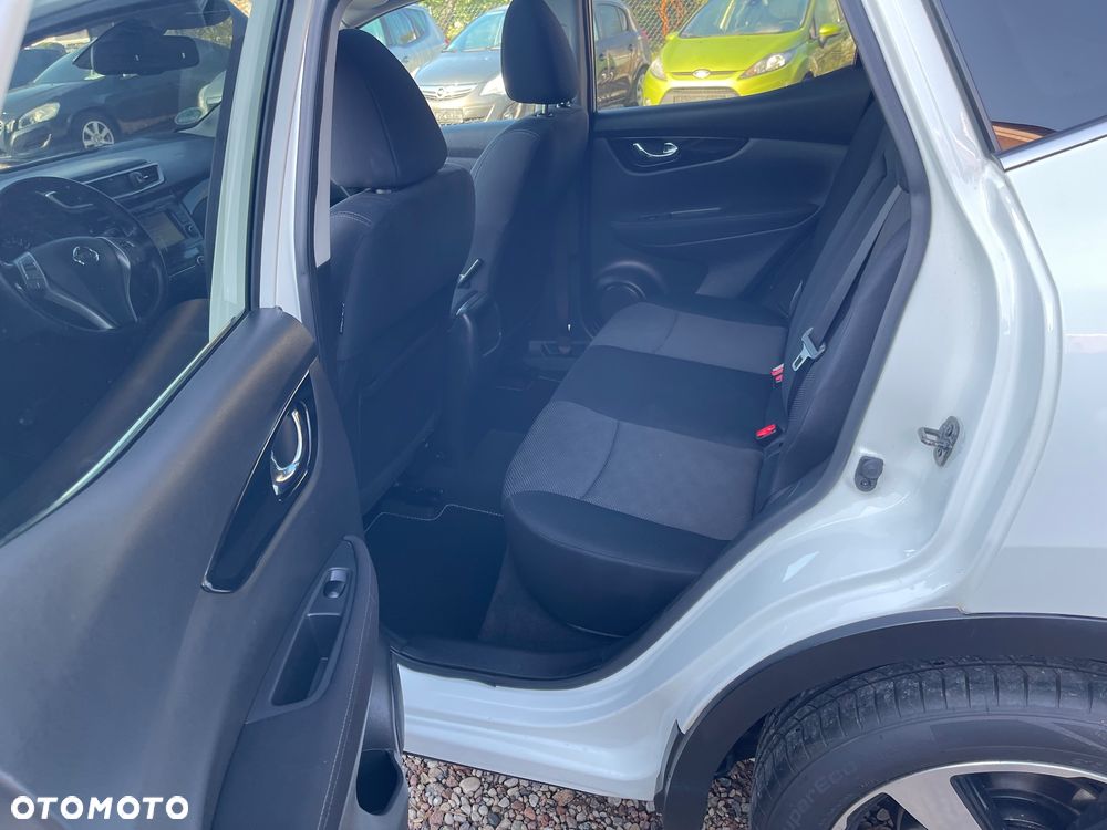 Nissan Qashqai 1.2 DIG-T N-Connecta - 11