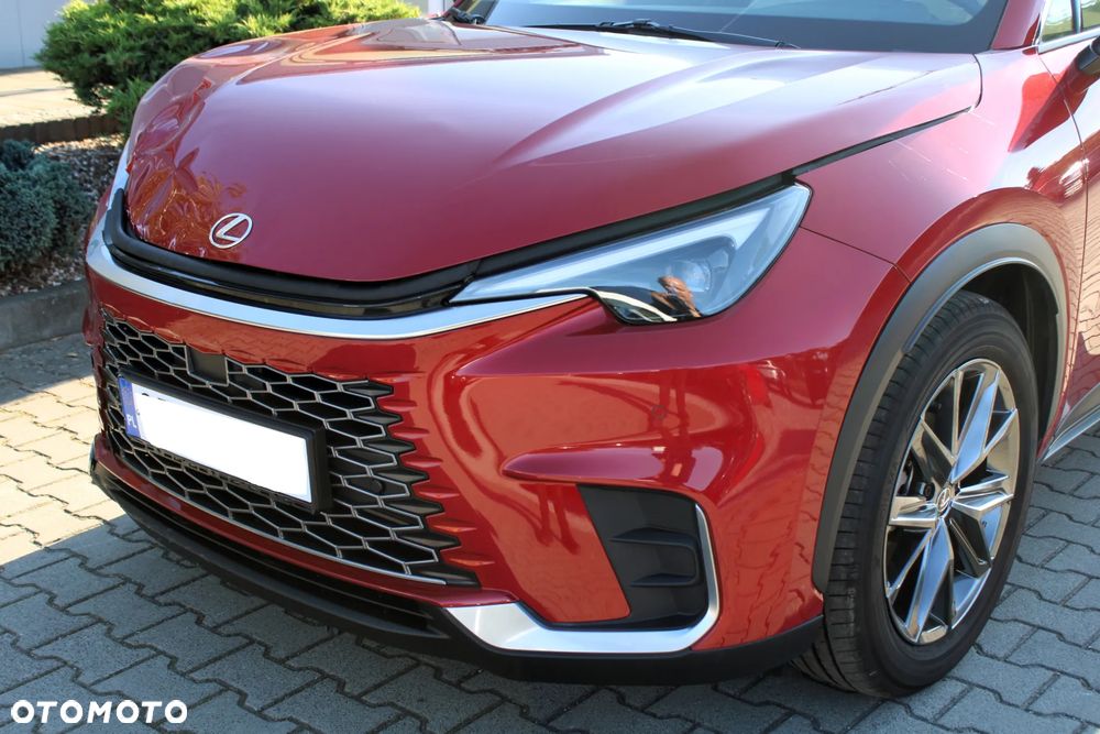 Lexus LBX 2024
