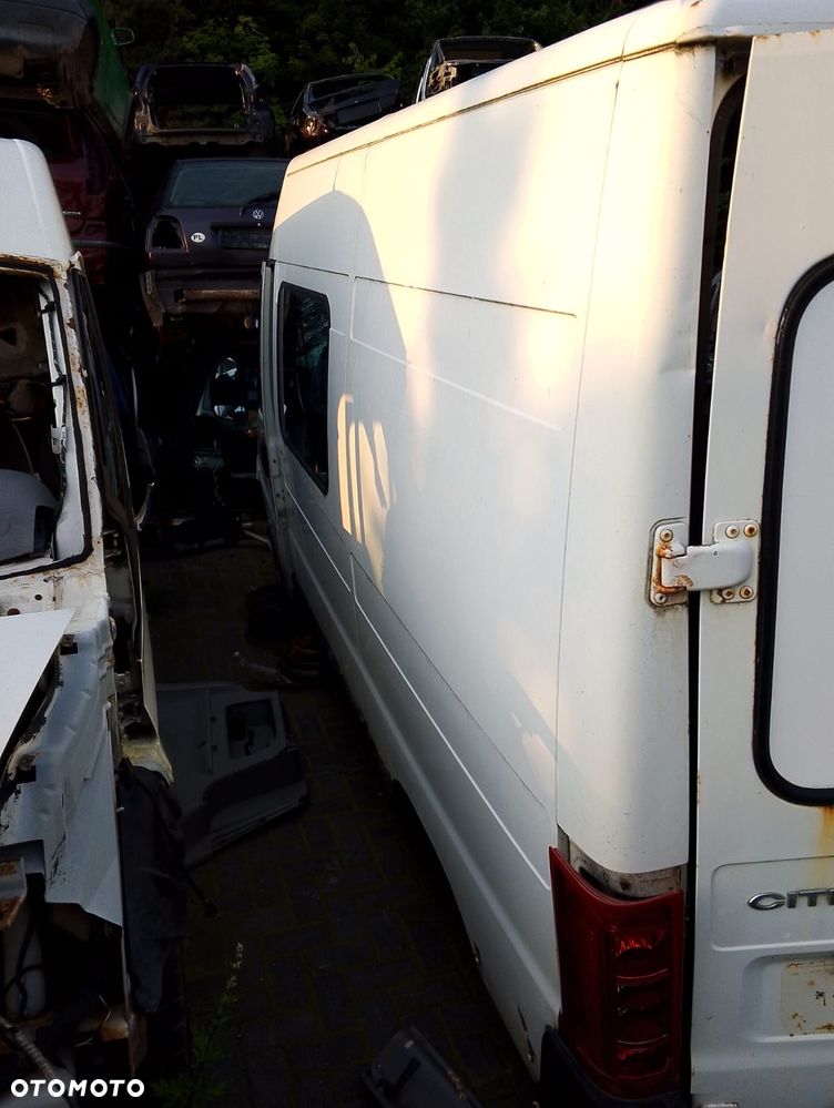 Citroen Jumper I  (94-02r.) 2.8 HDI 126KM. Silnik L813 Skrzynia 20UM04 lakier EWP blanc Banquise. Cały na części GWARANCJA !!!  Przód Tył Zestaw Komplet Drzwi Klapa Zderzak Błotnik Maska Grill Atrapa Szyba Pas Lampa Lusterko Boczki Fotel Kanapa Kokpit Deska Rozdzielcza Przełącznik Włącznik Sterownik Przewody Wiązka Instalacja Moduł Komputer Czujnik Listwa Pompa Alternator Wtryski Głowica Rozrusznik Kompresor Sprzęgło Dwumas Silnik Skrzynia ABS Klimatyzacji Paliwa Wspomagania Kolektor Turbina Przepustnica Zawór Chłodnica Koło Hak Belka Sanki Zawieszenie Mcpherson Półoś Amortyzator Wydech Tłumik Zacisk Most - 5