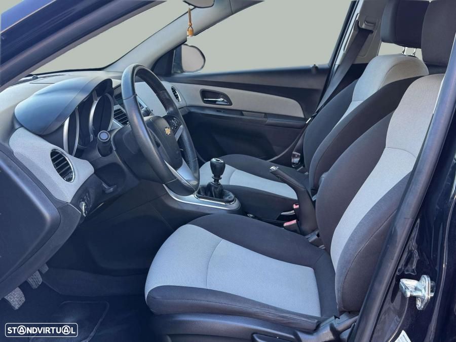 Chevrolet Cruze - 20