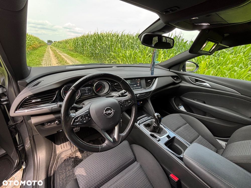 Opel Insignia - 8