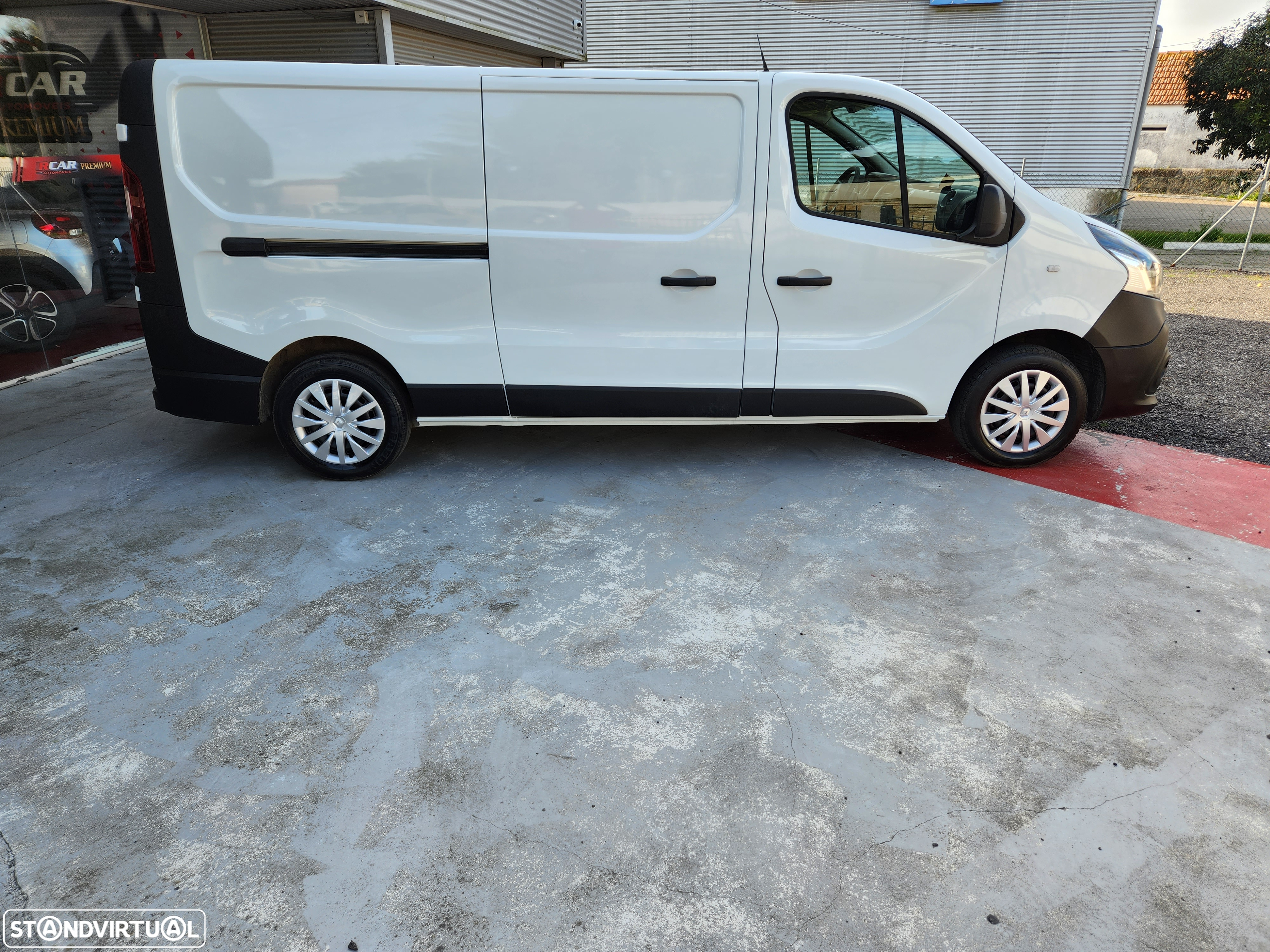 Renault TRAFIC - 8