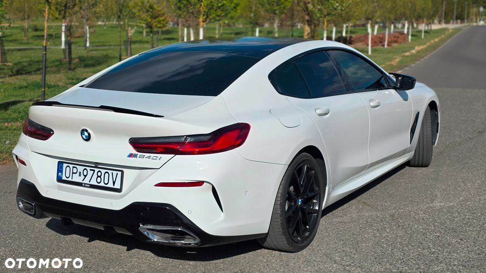 BMW Seria 8 840i - 27