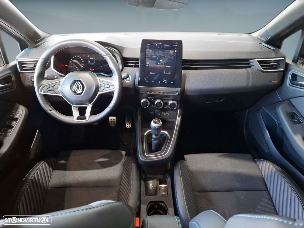 Renault Clio — fotografia 13