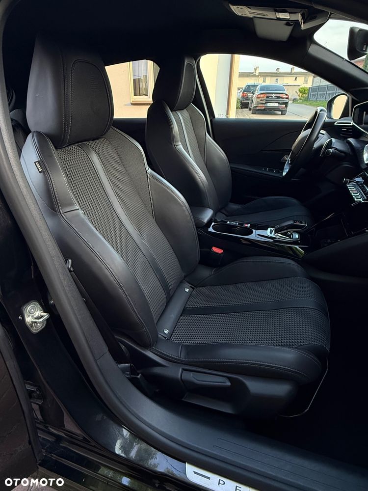 Peugeot 208 PureTech 100 EAT8 GT - 17