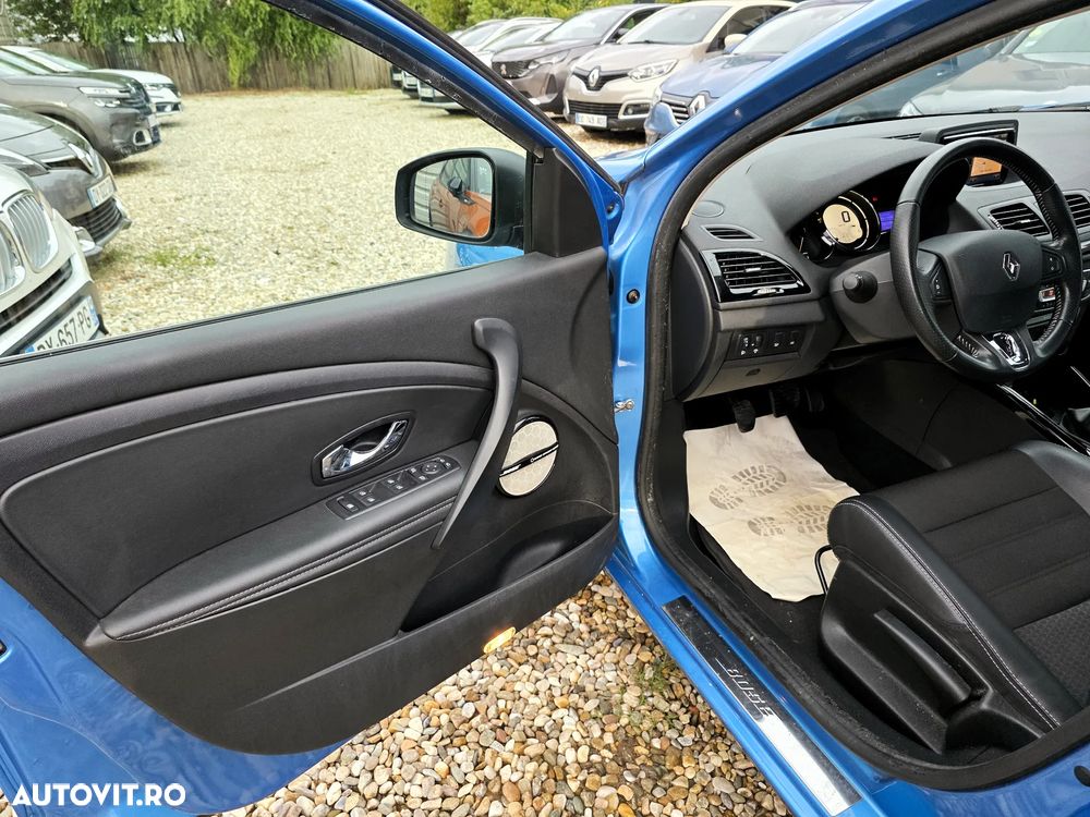 Renault Megane ENERGY dCi 130 BOSE EDITION - 19