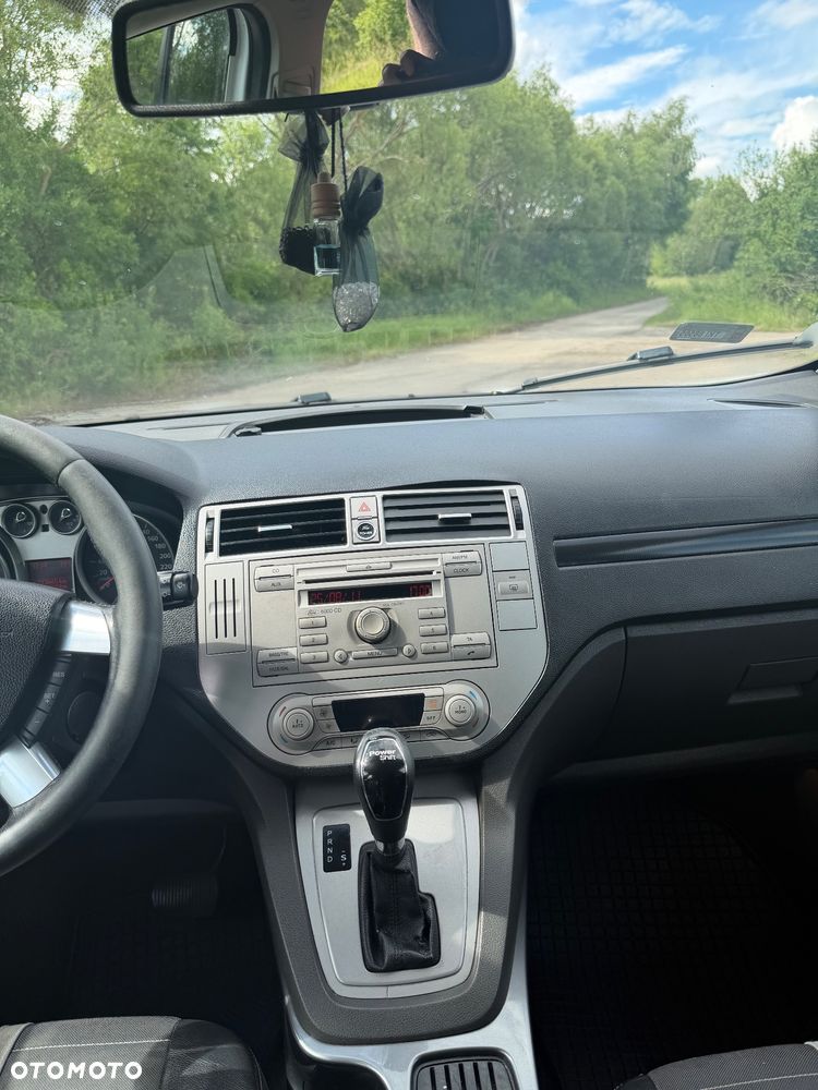 Ford Kuga 2.0 TDCi 4WD Titanium - 17