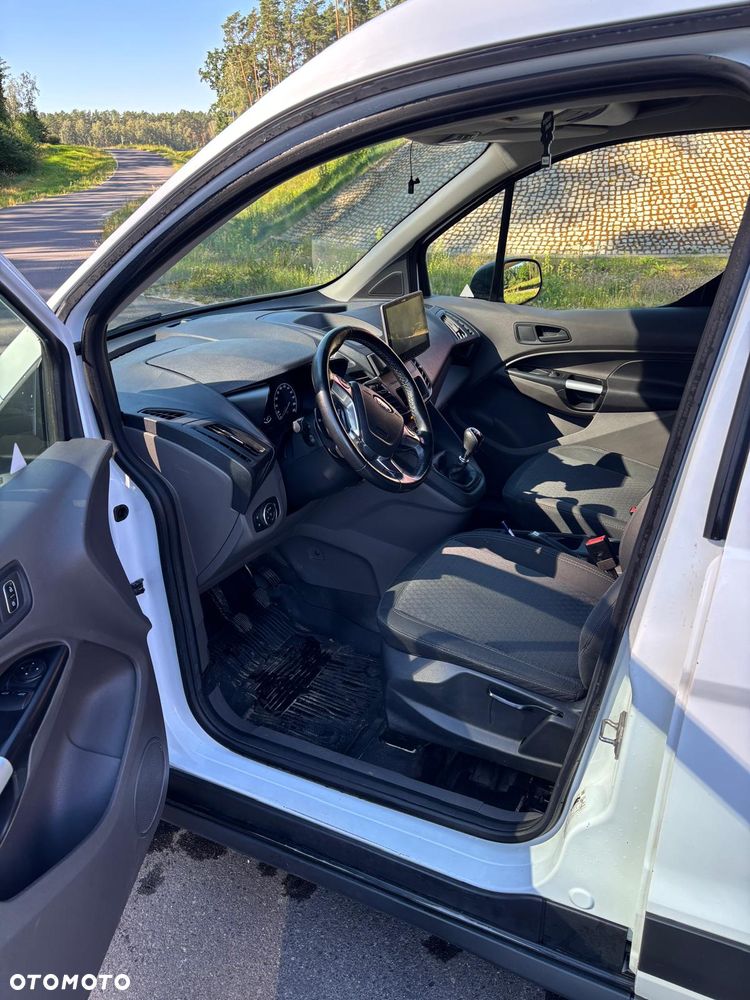Ford Transit Connect - 16