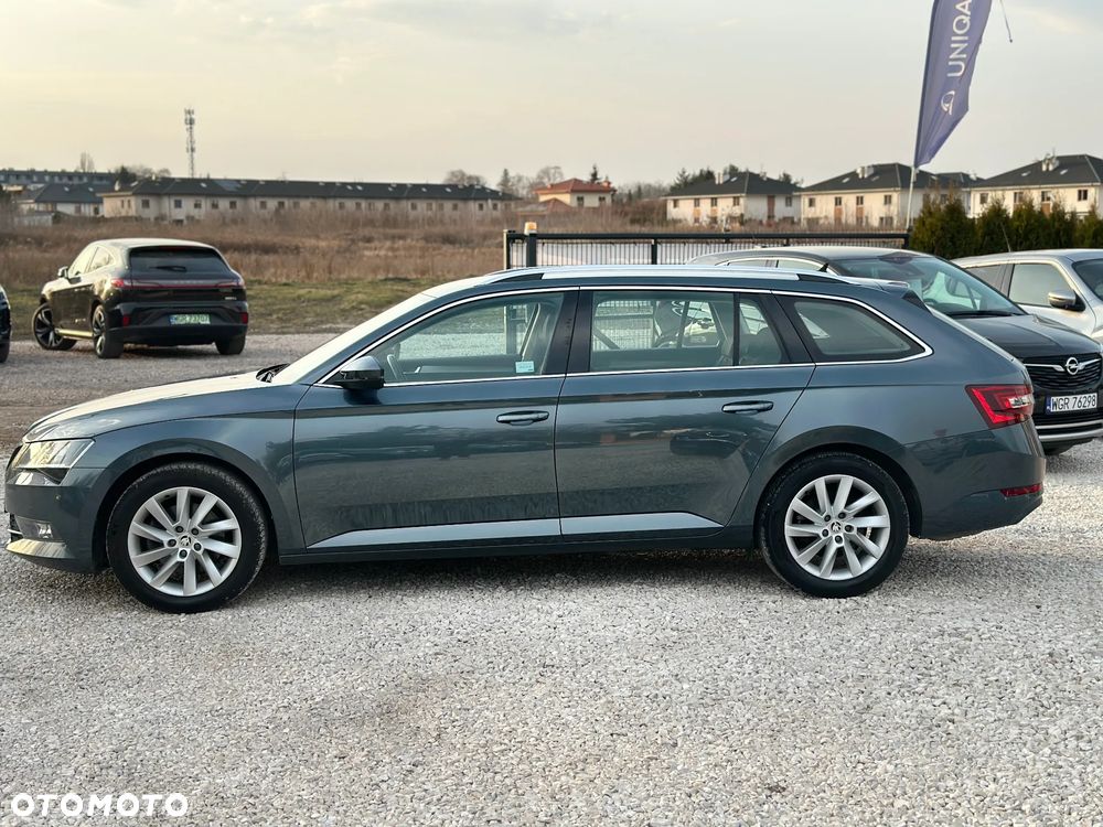 Skoda Superb 2.0 TDI SCR Style DSG - 3