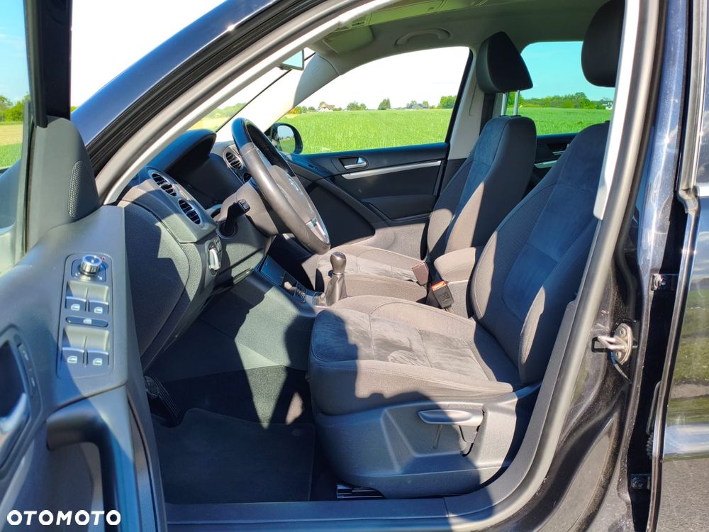 Volkswagen Tiguan - 12