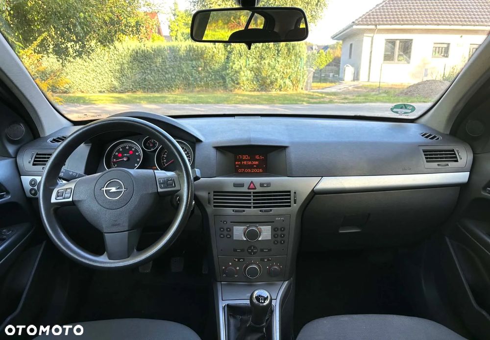 Opel Astra 1.6 Catch me now - 24