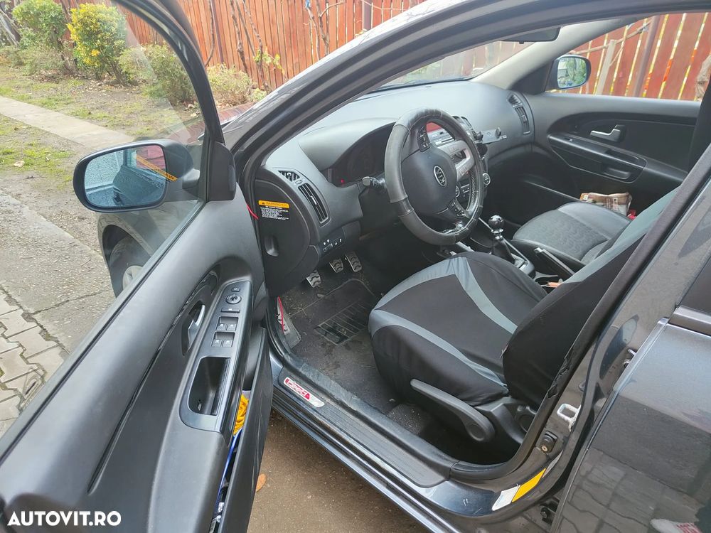 Kia Ceed 1.6 CRDi SW ISG Vision - 2