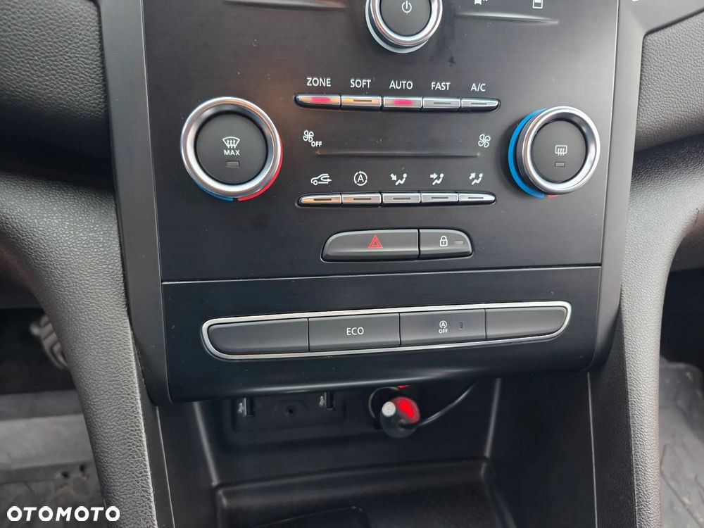 Renault Megane 1.5 Blue dCi Intens - 26