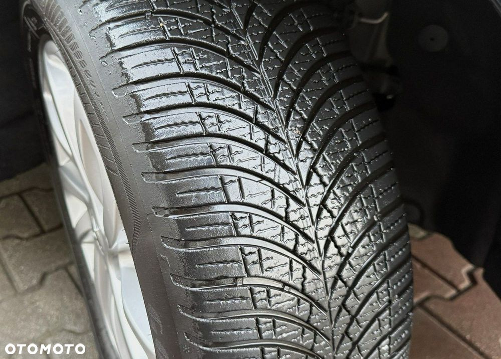 Renault Scenic ENERGY TCe 130 S&S LIMITED - 13