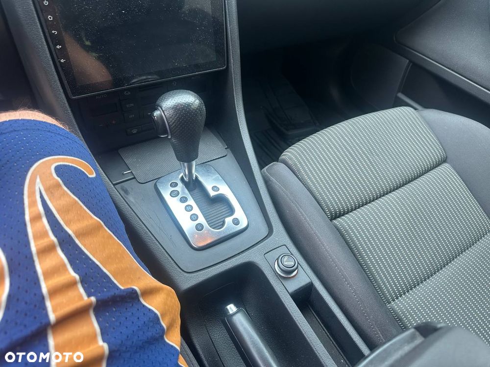 Audi A4 Avant 2.0 TDI Multitronic - 14