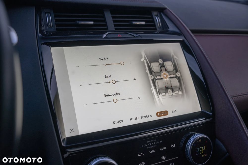 Jaguar E-Pace D200 AWD R-Dynamic SE - 29