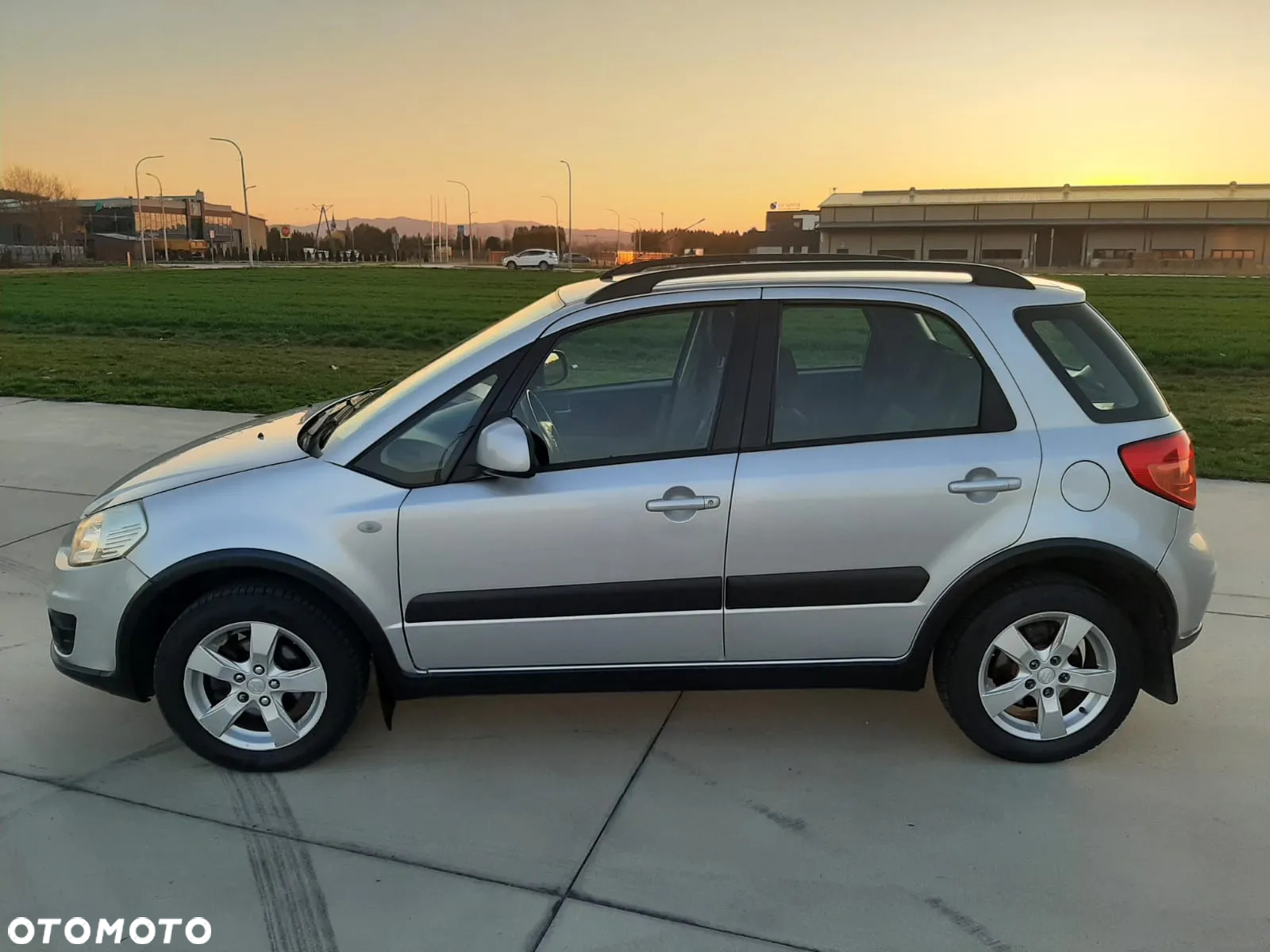 Suzuki SX4 1.6 Comfort Plus 4WD - 10