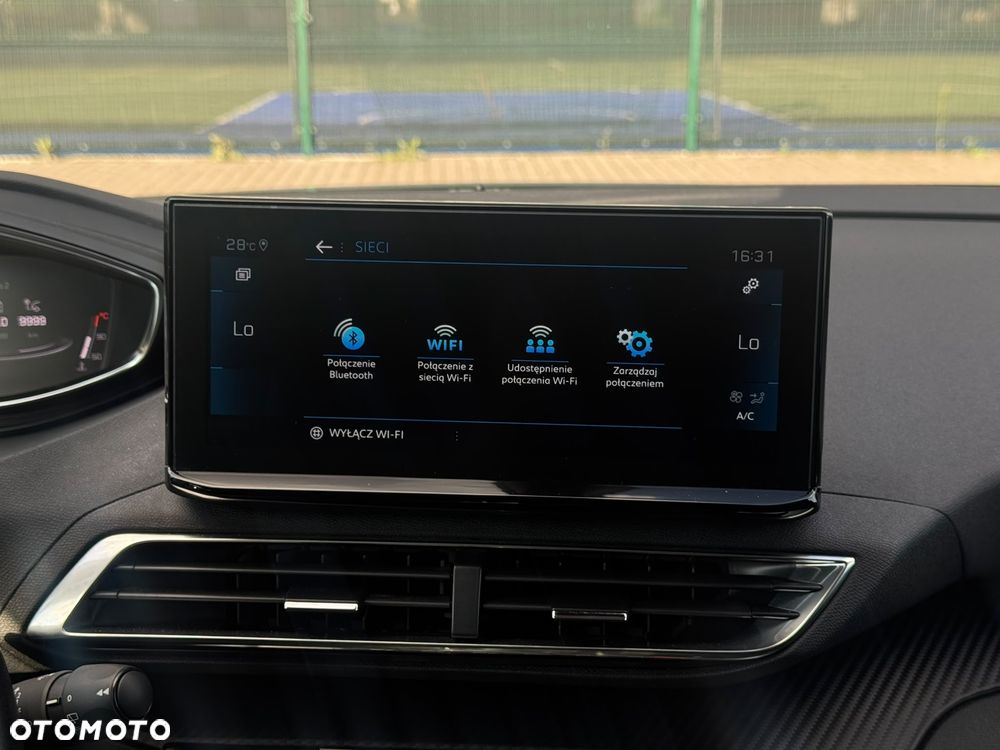 Peugeot 5008 PureTech 130 EAT8 Stop & Start Roadtrip - 37