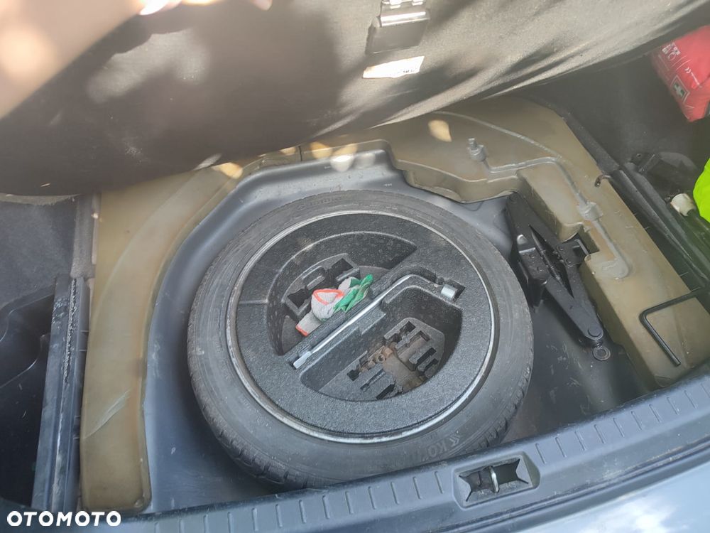 Toyota Avensis 2.0 VVT-i Prestige - 6