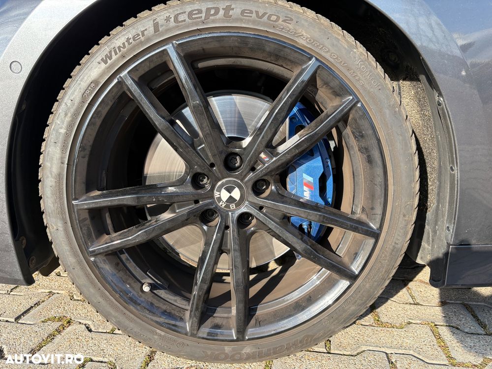 BMW Seria 3 330i Aut. M Sport - 11