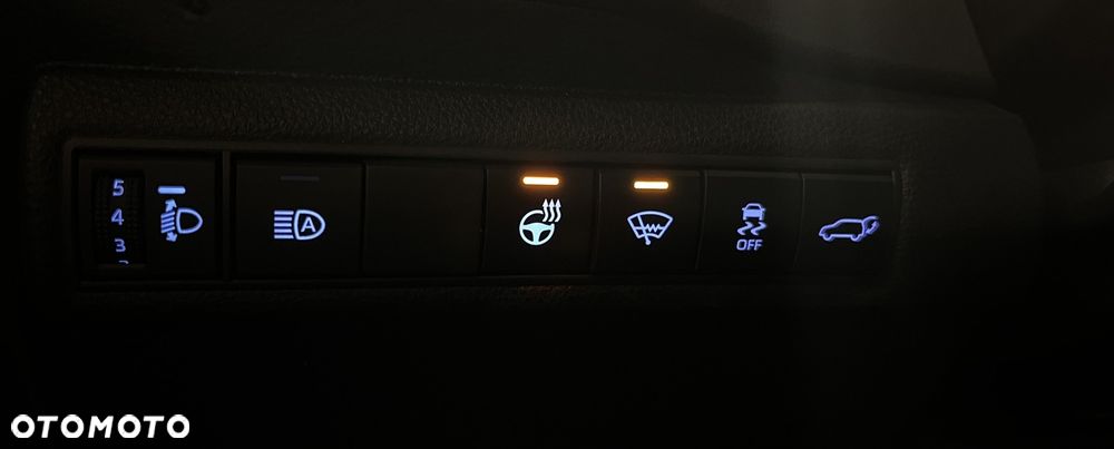 Toyota Corolla 1.8 Business Edition - 18