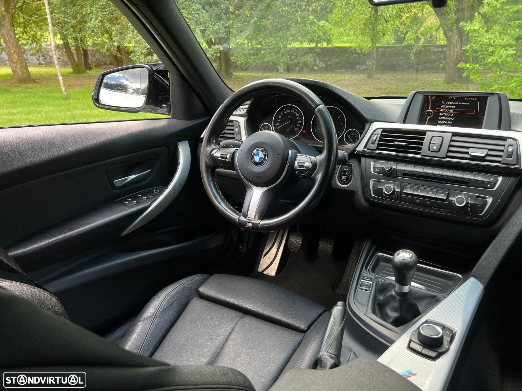 BMW 318 d Touring Pack M - 42