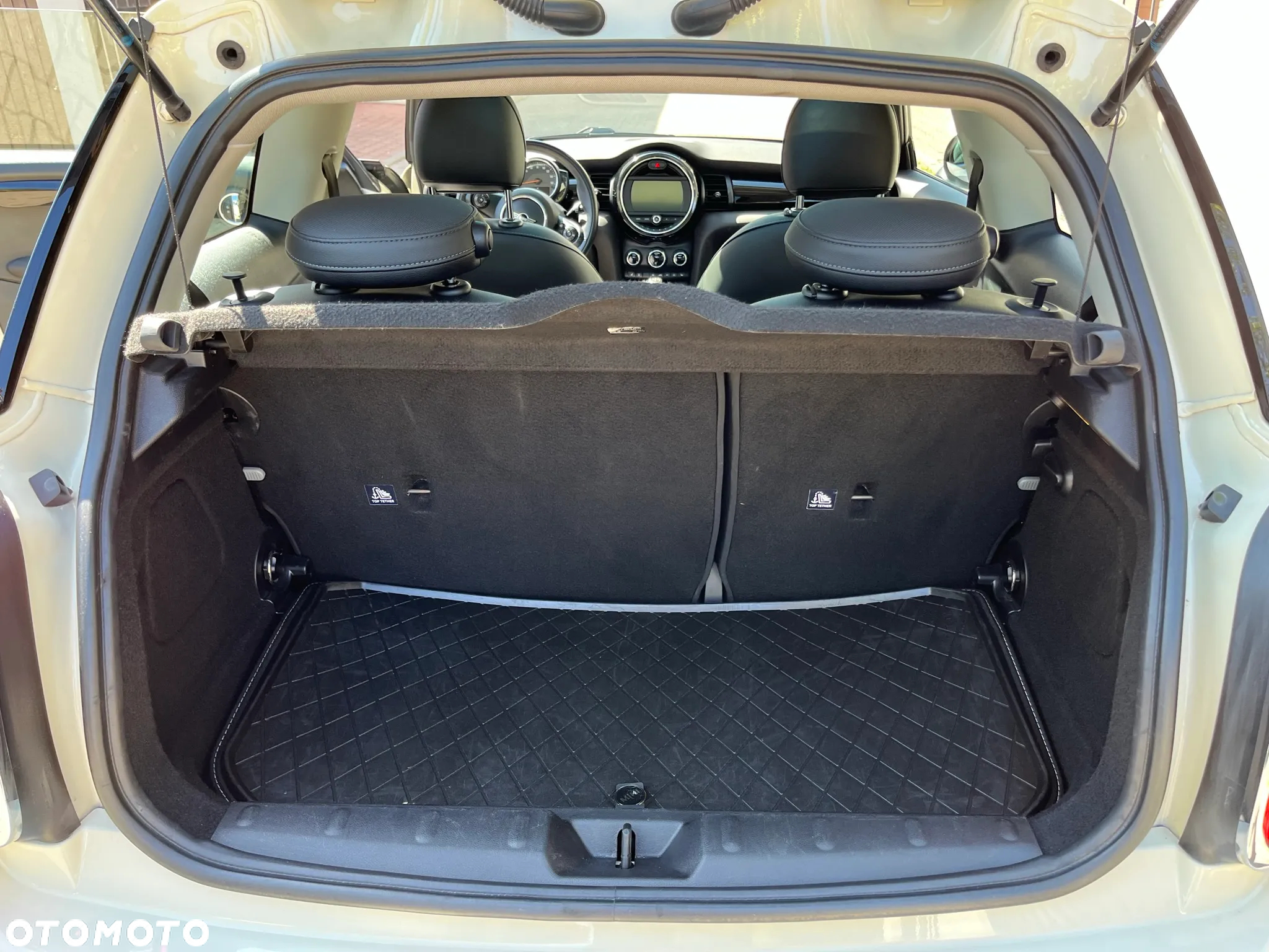 MINI Cooper Standard - 20