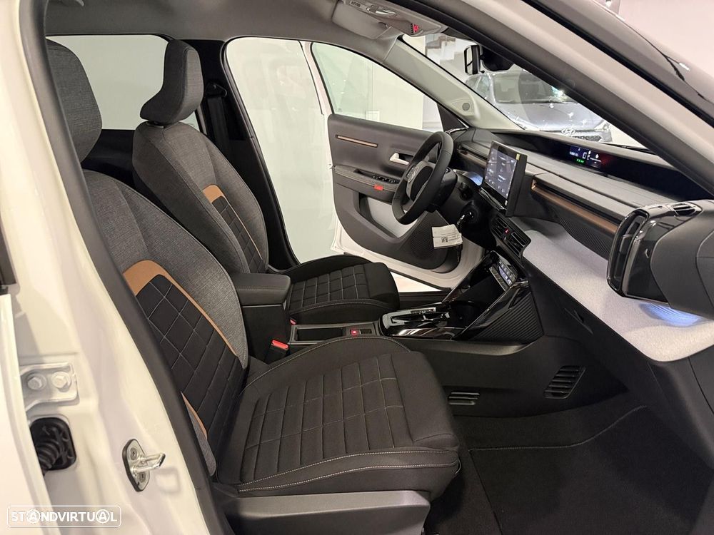 Citroën e-C3 Aircross 54 kWh Autonomia Alargada Plus - 18
