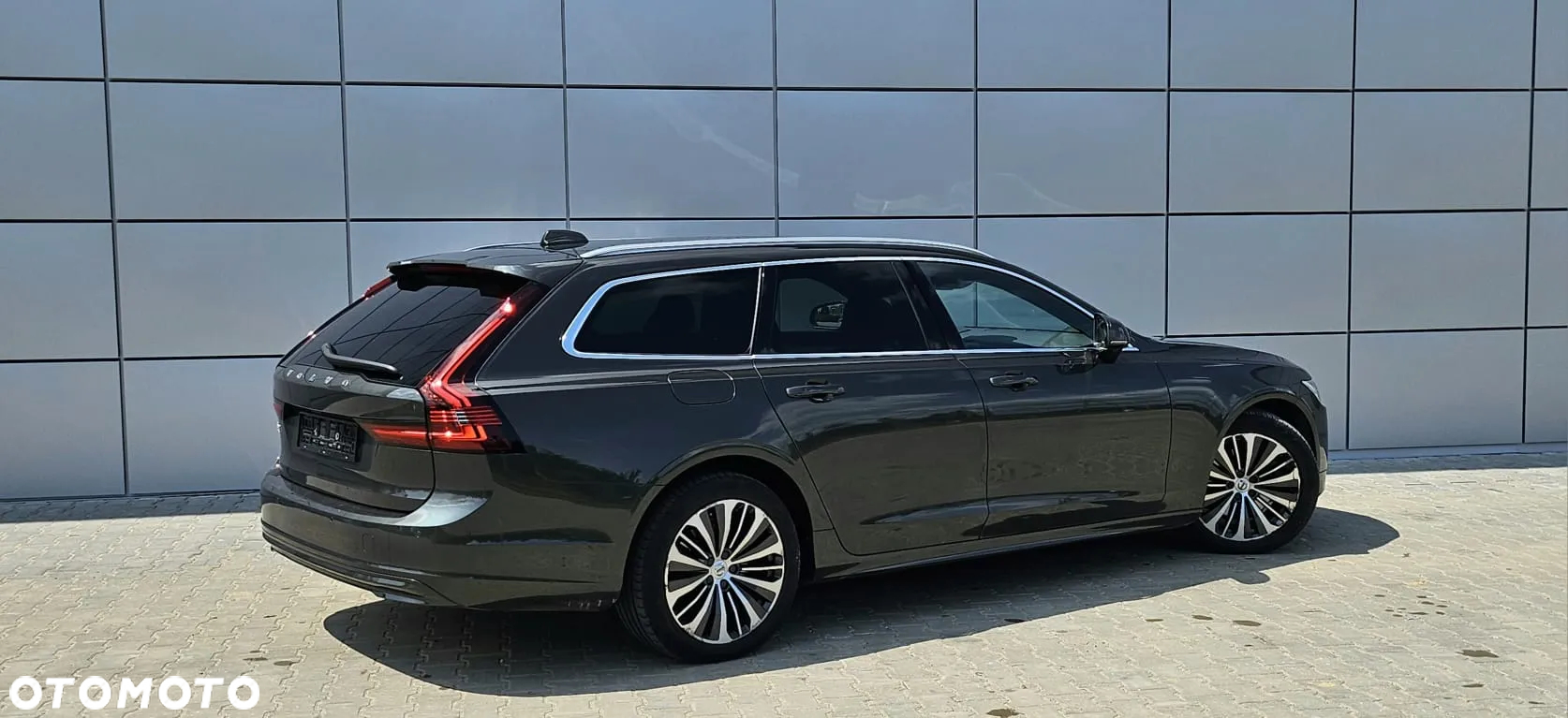Volvo V90 B4 D Geartronic Momentum Pro - 23
