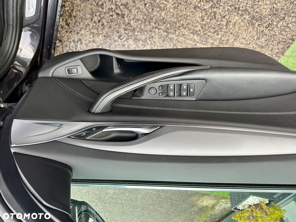 BMW Seria 5 520d - 27