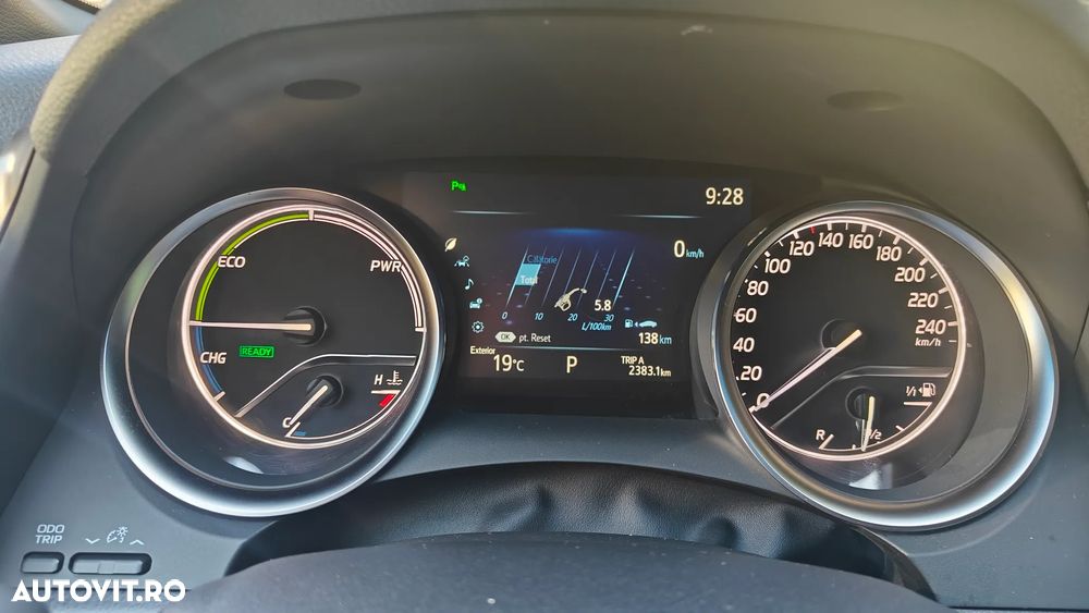 Toyota Camry - 5