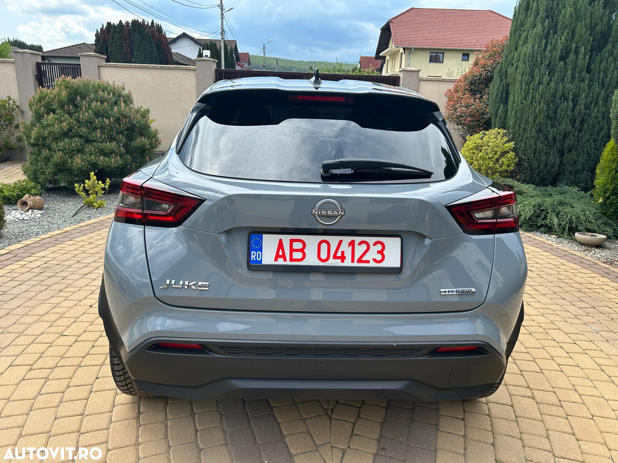 Nissan Juke 1.6 Hybrid 4AMT N-Connecta - 3