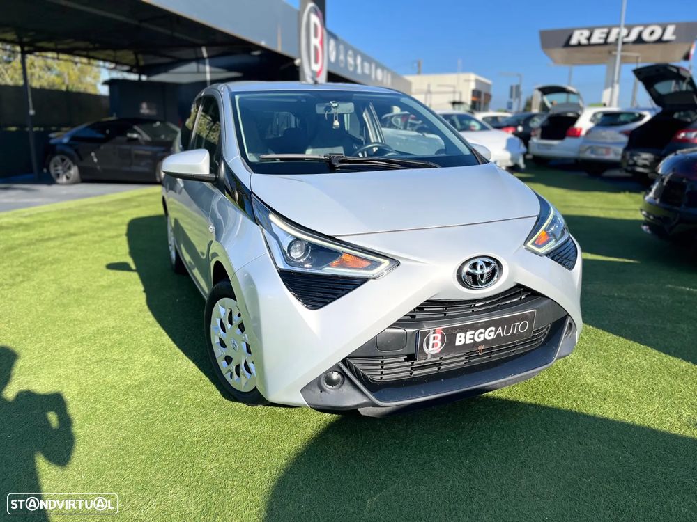 Toyota Aygo x-business - 1