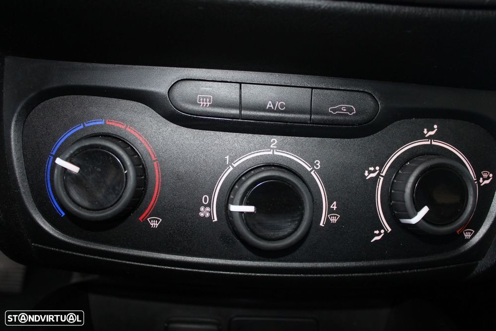 Fiat Tipo Station Wagon 1.3 M-Jet Street - 14