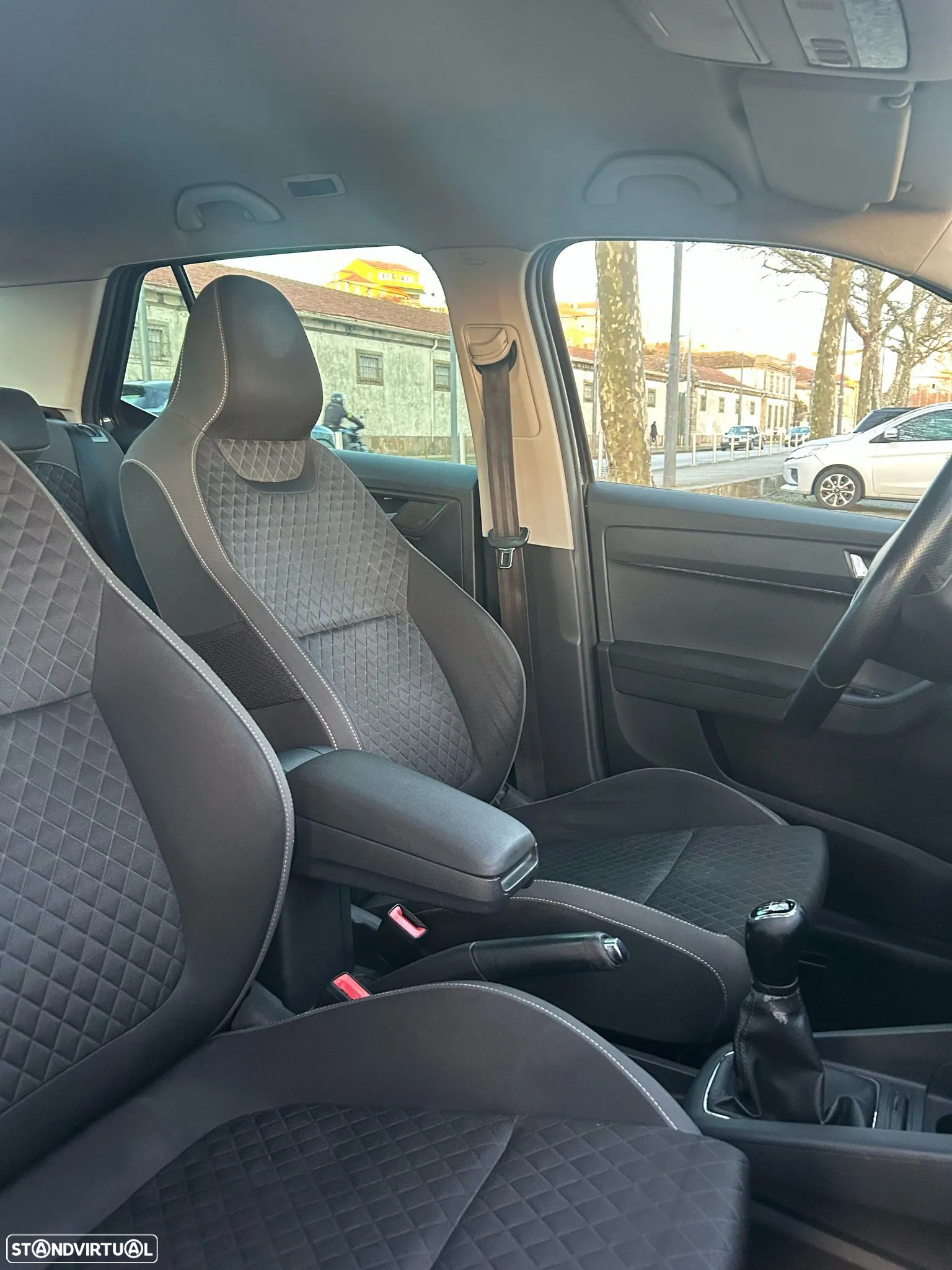 Skoda Fabia 1.0 TSI Black Edition - 10