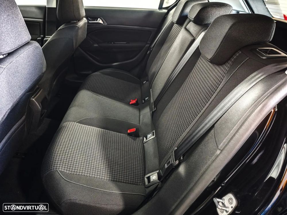 Peugeot 308 1.2 PureTech Style - 19