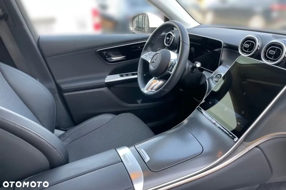 Mercedes-Benz GLC 200 4Matic 9G-TRONIC Edition Avantgarde - 13