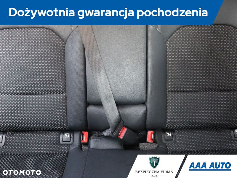 Kia Ceed - 11