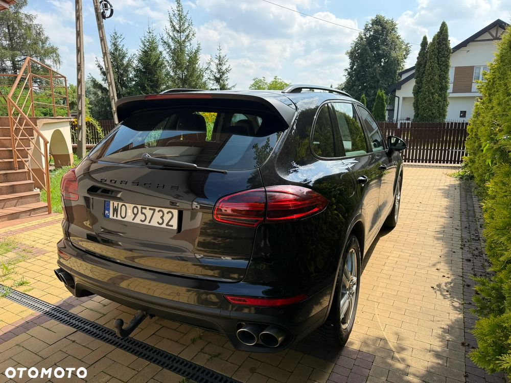 Porsche Cayenne S E-Hybrid - 11