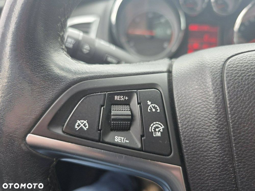 Opel Astra - 14