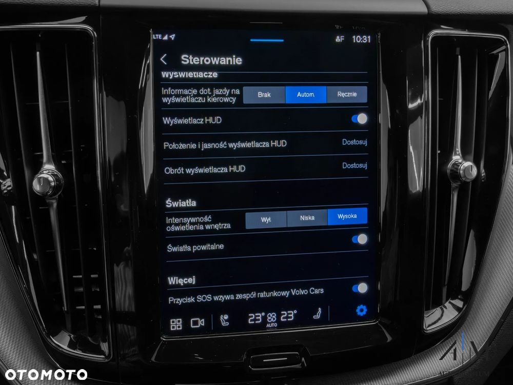 Volvo XC 60 B5 D AWD Ultimate Dark - 31