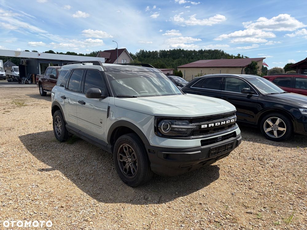 Ford Bronco - 3
