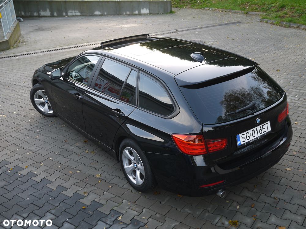 BMW Seria 3 320d Touring Efficient Dynamics Edition - 32