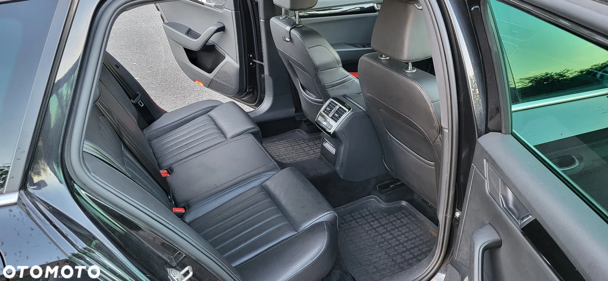 Skoda Superb 2.0 TSI 4x4 L&K DSG - 6