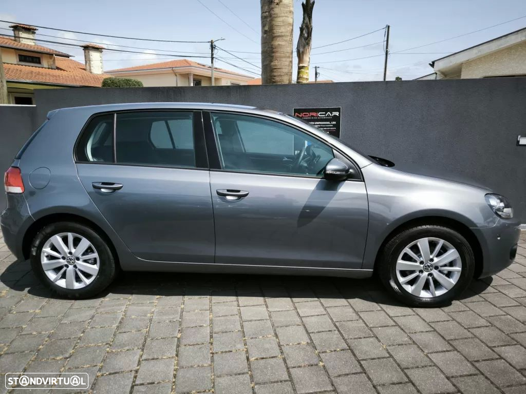 VW Golf 1.6 TDi Confortline DSG - 17