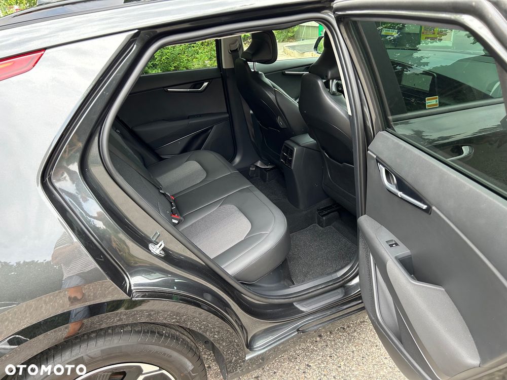 Kia Niro 1.6 GDI Hybrid Business Line - 16